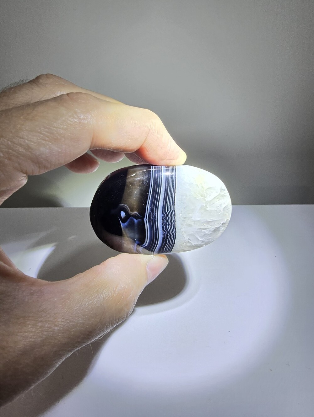 Banded Agate Crystal Palmstone #M